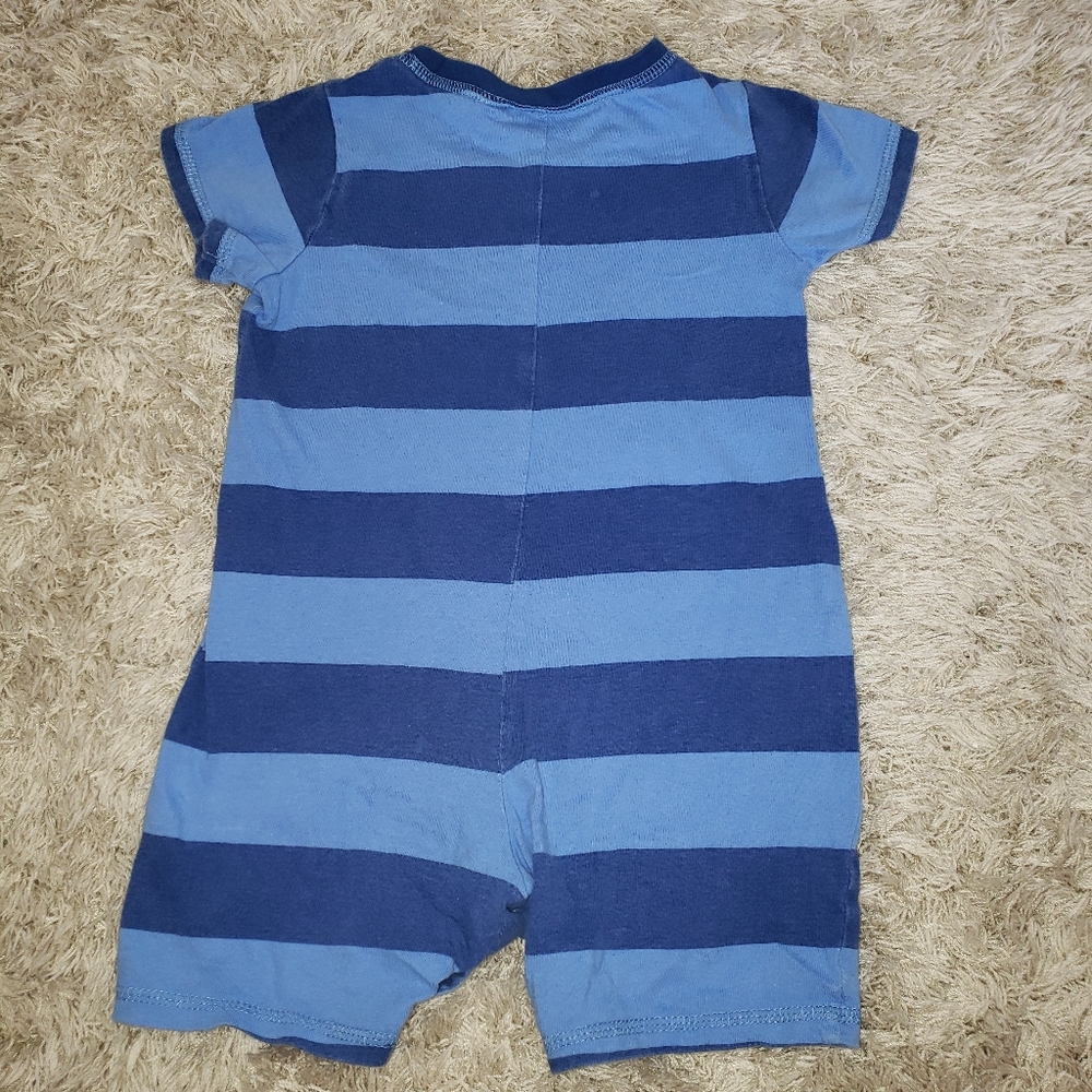 24m boy Carter's outfit and 2 rompers - Picture 7 of 13